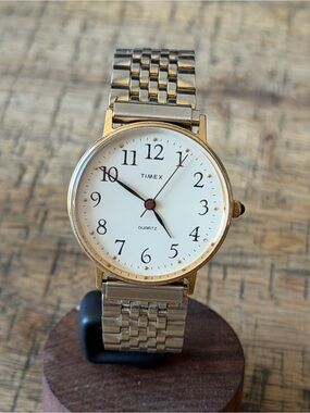 Vintage Timex Two-Tone Quartz Watch 33mm | Silver Bracelet